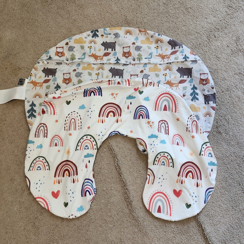 Boppy Multicolor Rainbow and Animal Print Bib